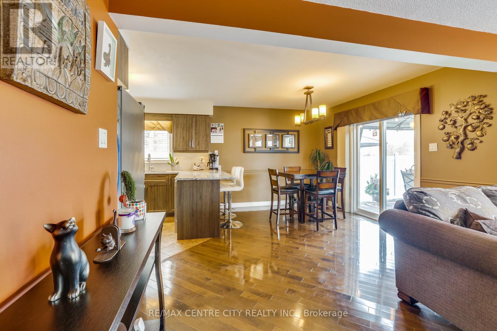 142 Napoleon Drive, London East, Ontario  N5V 4B1 - Photo 14 - X12796468