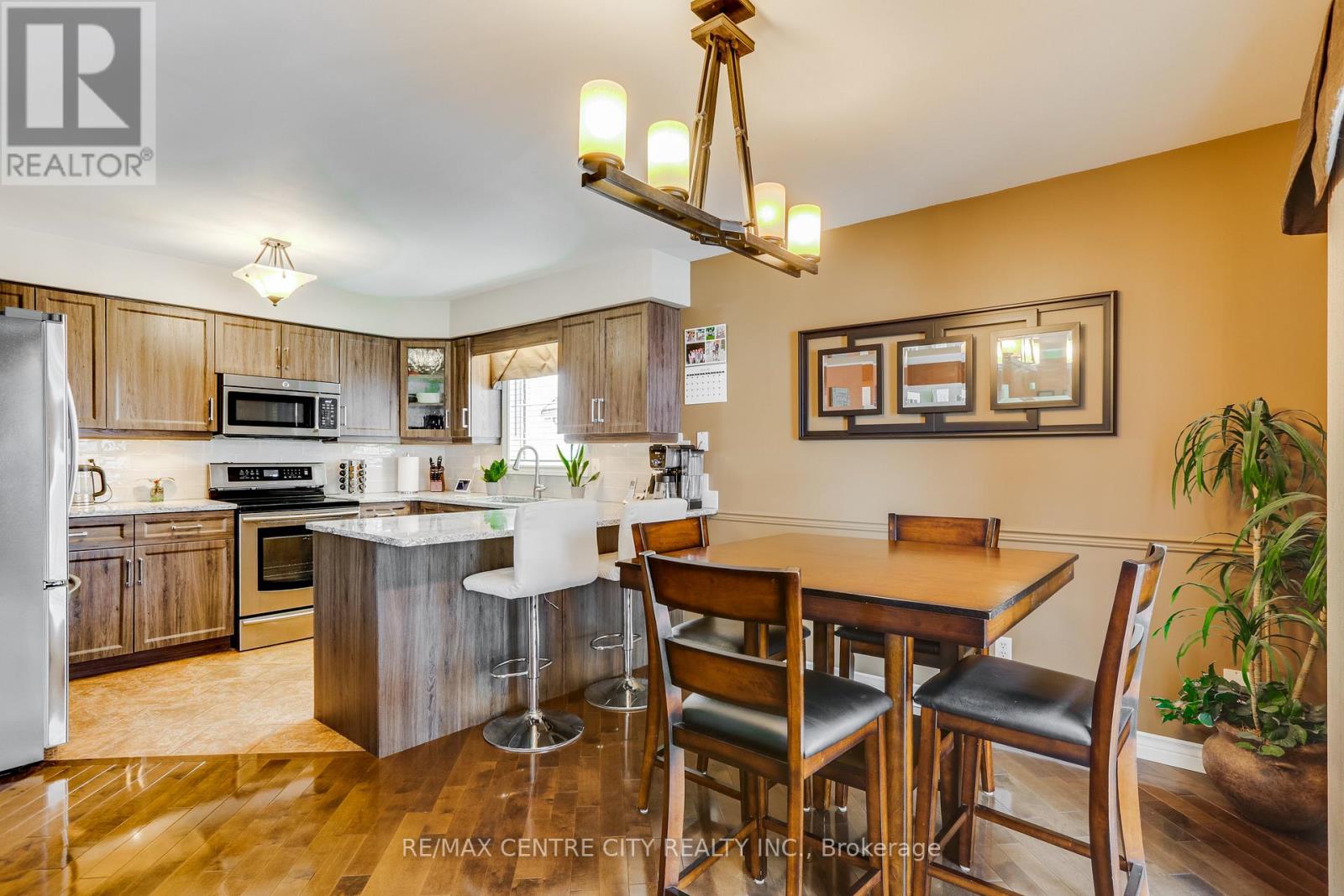 142 Napoleon Drive, London East, Ontario  N5V 4B1 - Photo 15 - X12796468