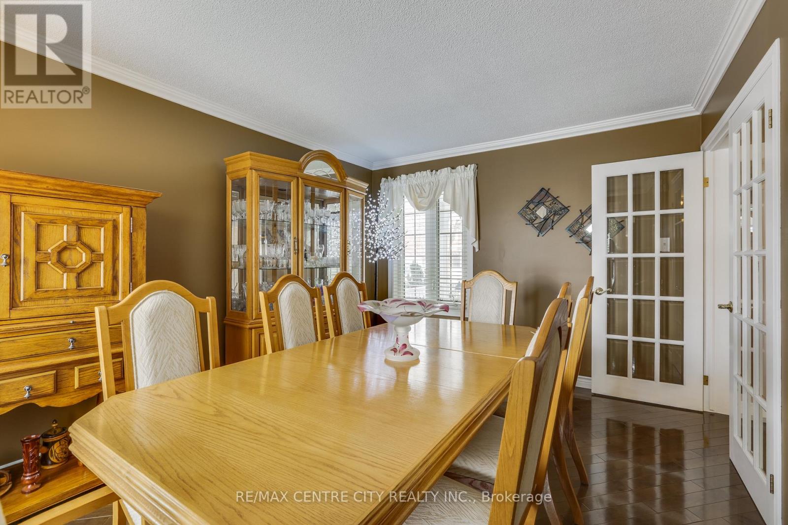 142 Napoleon Drive, London East, Ontario  N5V 4B1 - Photo 19 - X12796468
