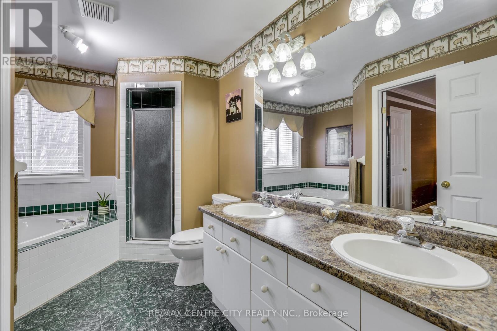 142 Napoleon Drive, London East, Ontario  N5V 4B1 - Photo 26 - X12796468