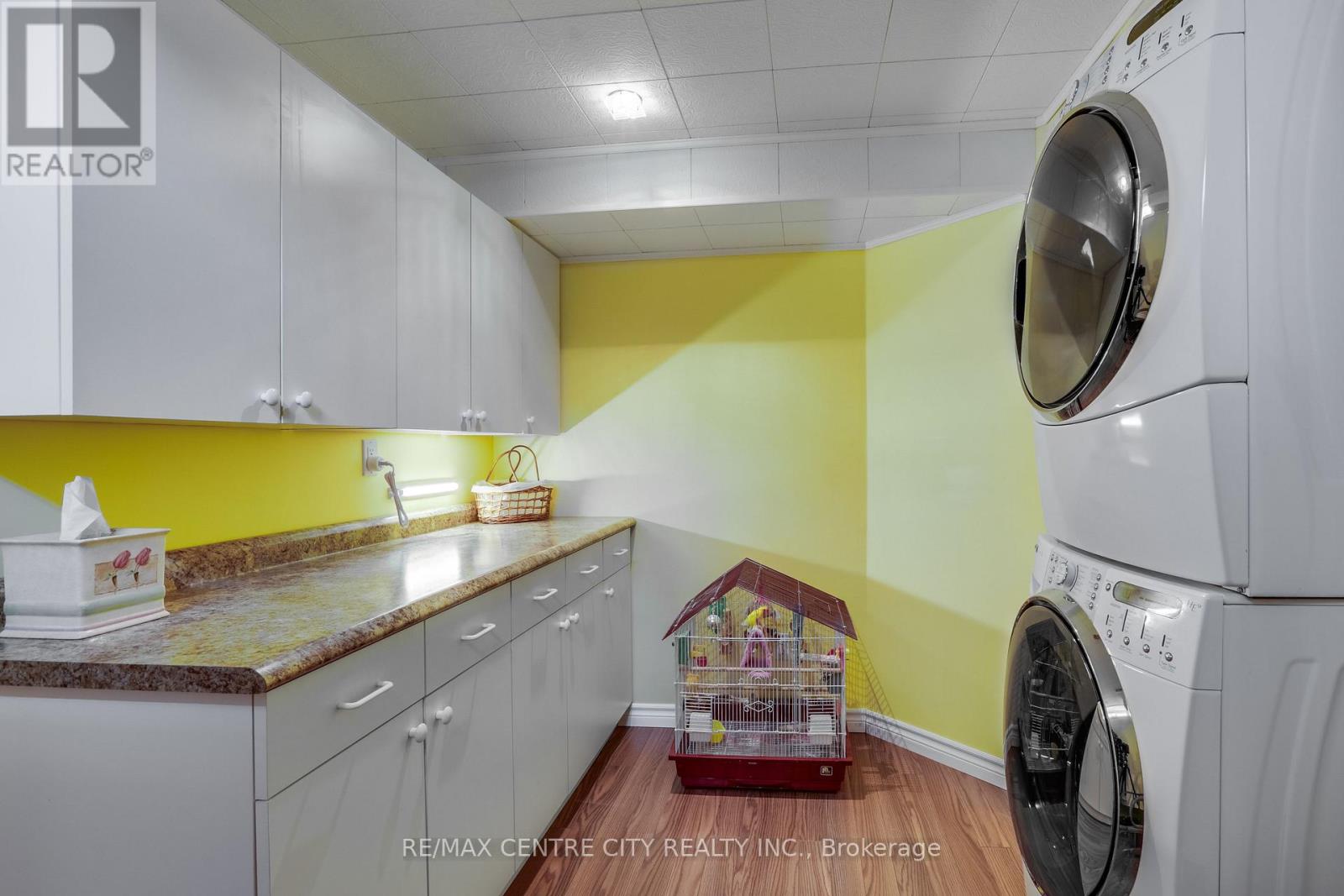 142 Napoleon Drive, London East, Ontario  N5V 4B1 - Photo 34 - X12796468