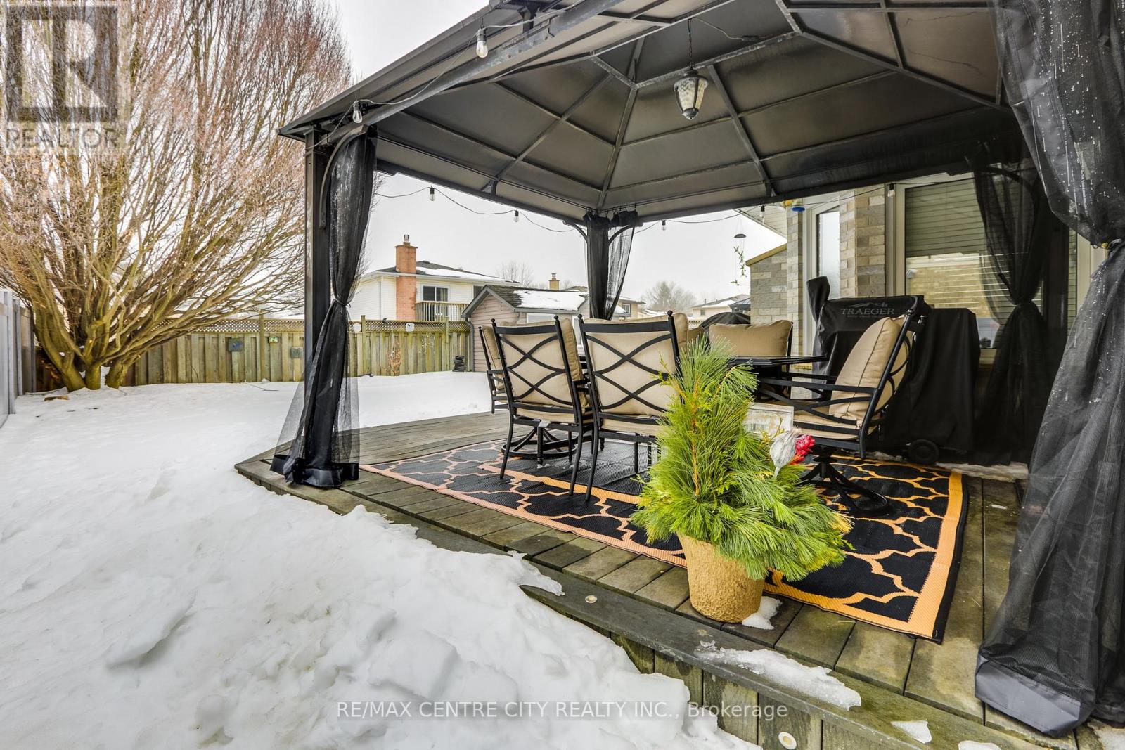 142 Napoleon Drive, London East, Ontario  N5V 4B1 - Photo 40 - X12796468