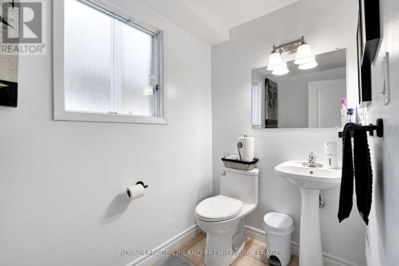 412 Ferndale Avenue, London South, Ontario  N6C 2Y8 - Photo 24 - X12796500