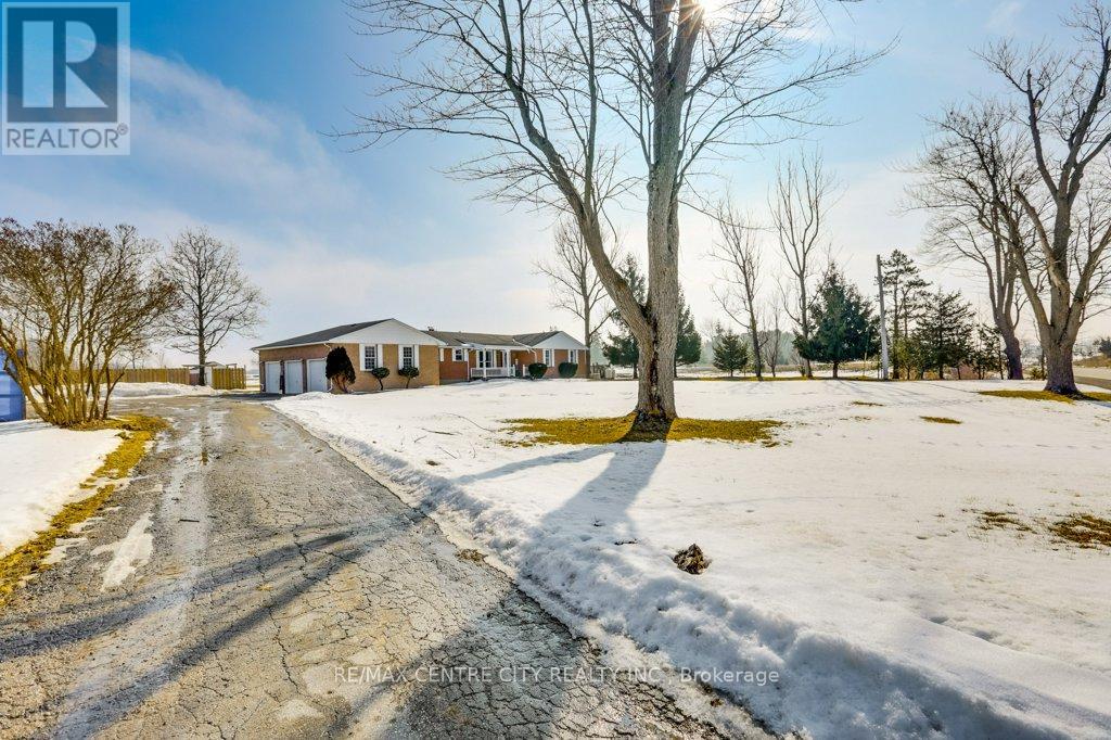 34135 Talbot Line, Southwold, Ontario  N0L 2E0 - Photo 2 - X12796552