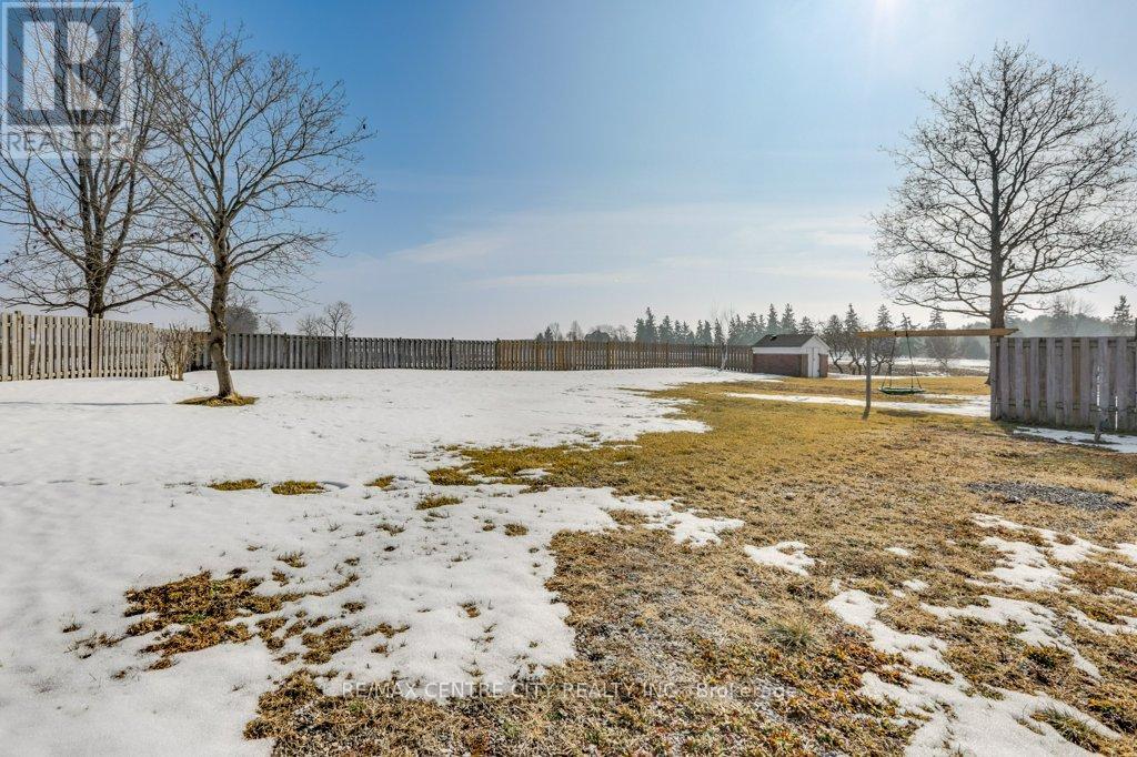 34135 Talbot Line, Southwold, Ontario  N0L 2E0 - Photo 39 - X12796552