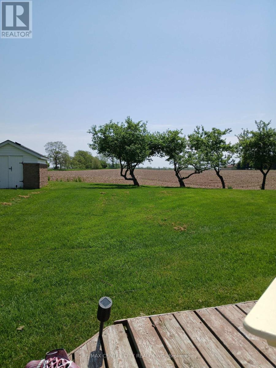 34135 Talbot Line, Southwold, Ontario  N0L 2E0 - Photo 48 - X12796552