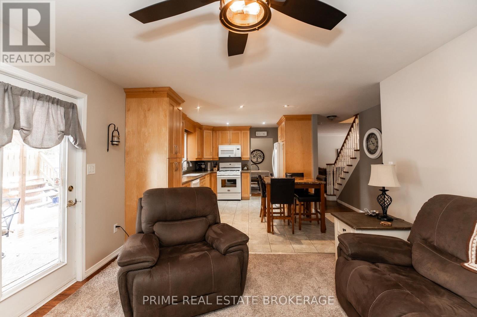 Photo 14 of 41 for 16 Timberlane Crescent