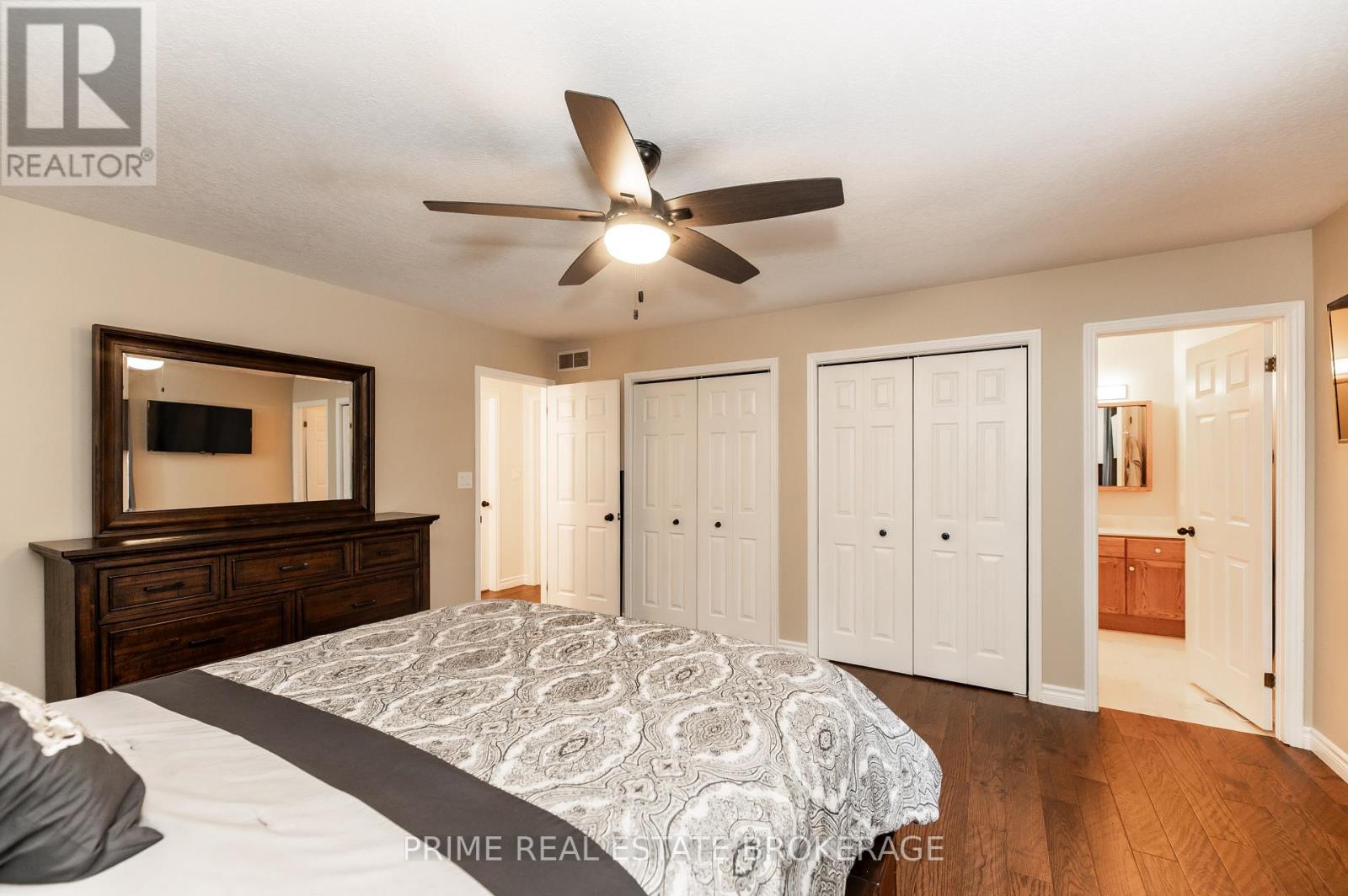 Photo 21 of 41 for 16 Timberlane Crescent