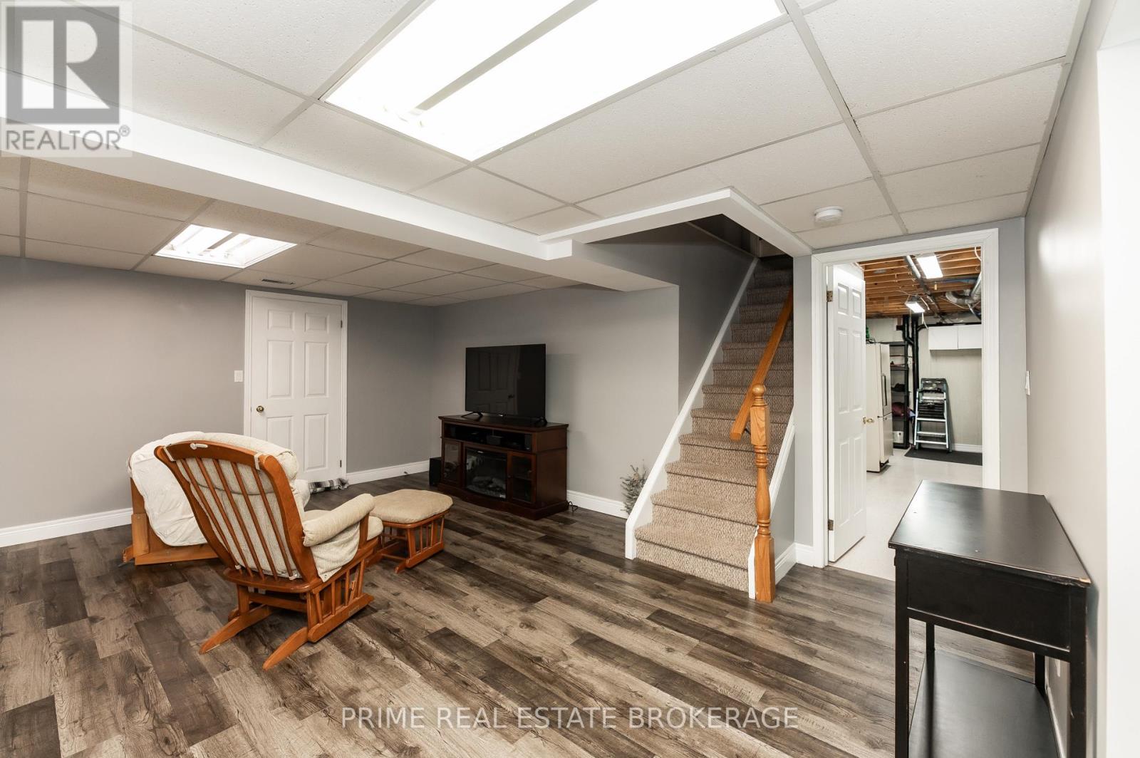 Photo 29 of 41 for 16 Timberlane Crescent