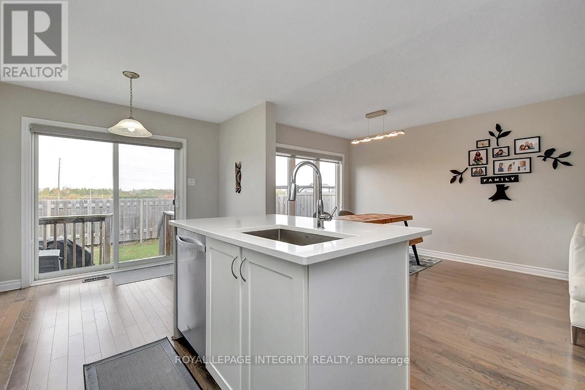 356 Axis Way, Ottawa, Ontario  K1W 0J9 - Photo 11 - X12796466