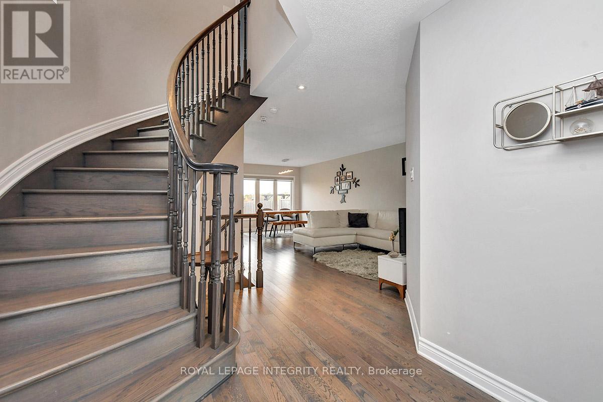 356 Axis Way, Ottawa, Ontario  K1W 0J9 - Photo 3 - X12796466