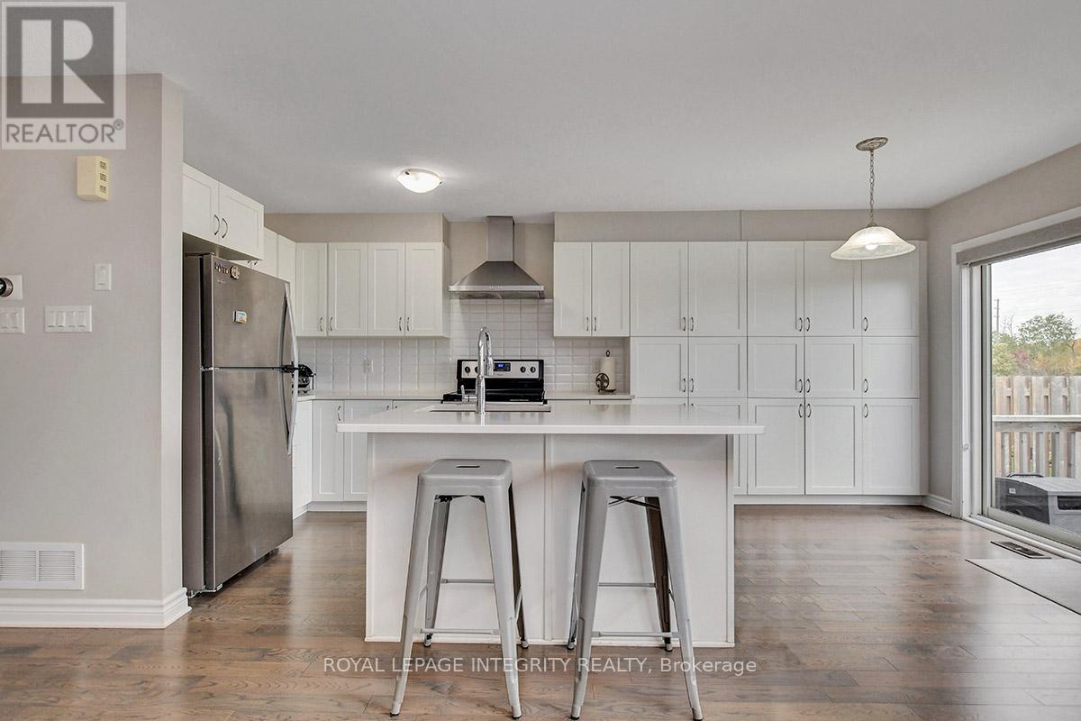 356 Axis Way, Ottawa, Ontario  K1W 0J9 - Photo 9 - X12796466