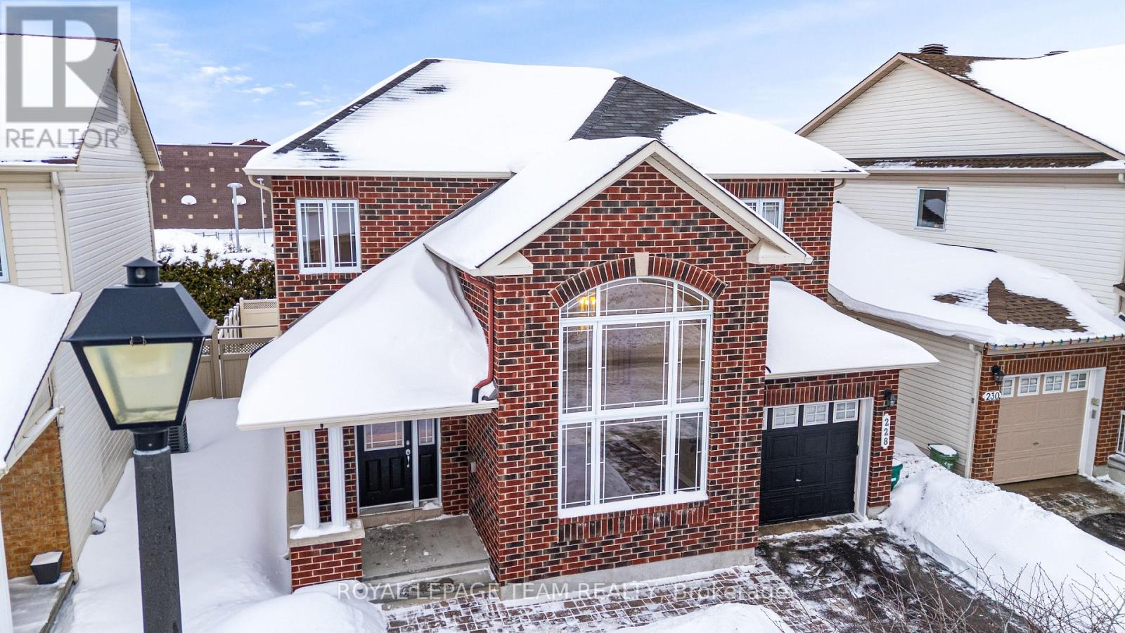 228 Branthaven Street, Ottawa, Ontario  K4A 0H6 - Photo 2 - X12796474