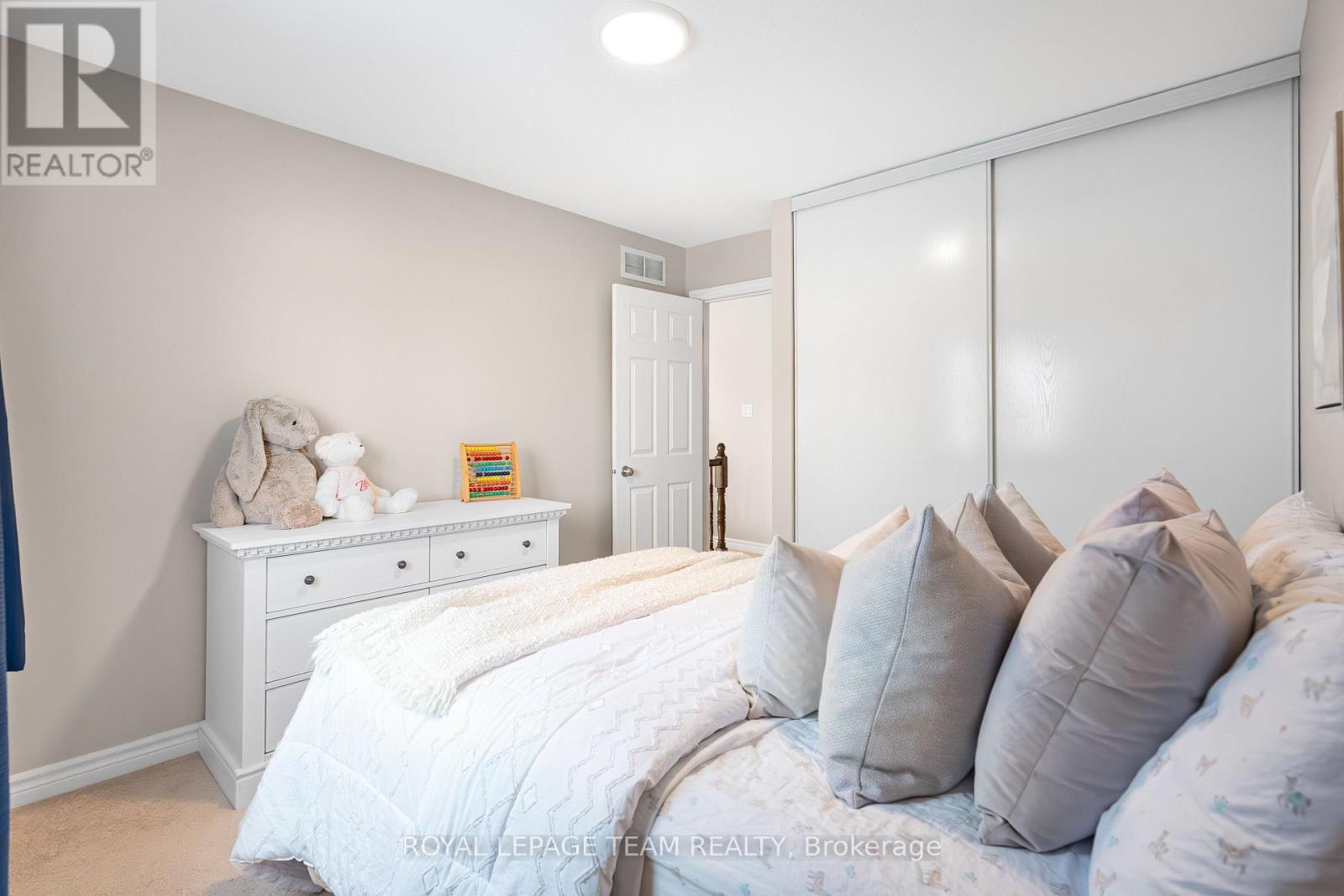 228 Branthaven Street, Ottawa, Ontario  K4A 0H6 - Photo 38 - X12796474