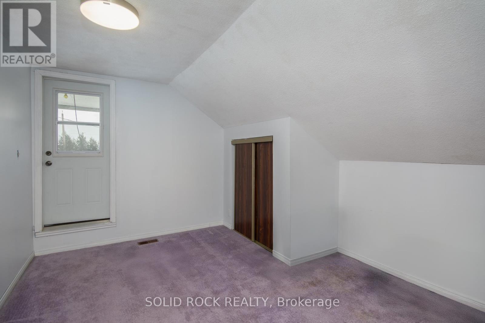 412 Montreal Road, Ottawa, Ontario  K1K 0V4 - Photo 18 - X12796482