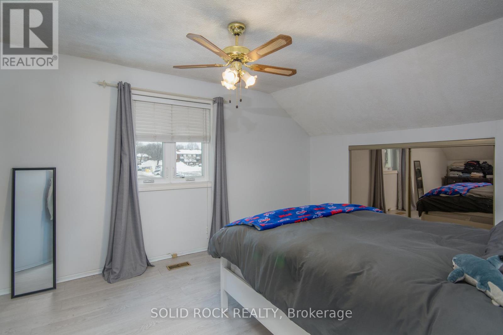 412 Montreal Road, Ottawa, Ontario  K1K 0V4 - Photo 16 - X12796486