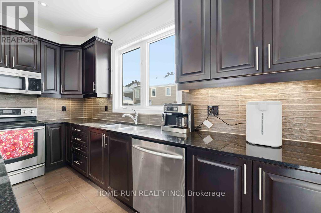 358 Meadowbreeze Drive, Ottawa, Ontario  K2M 0K3 - Photo 14 - X12796574