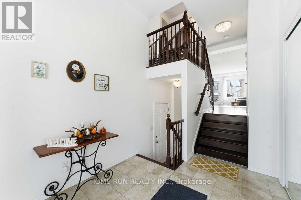 358 Meadowbreeze Drive, Ottawa, Ontario  K2M 0K3 - Photo 2 - X12796574