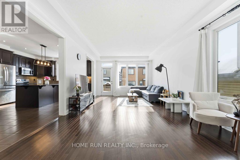 358 Meadowbreeze Drive, Ottawa, Ontario  K2M 0K3 - Photo 7 - X12796574