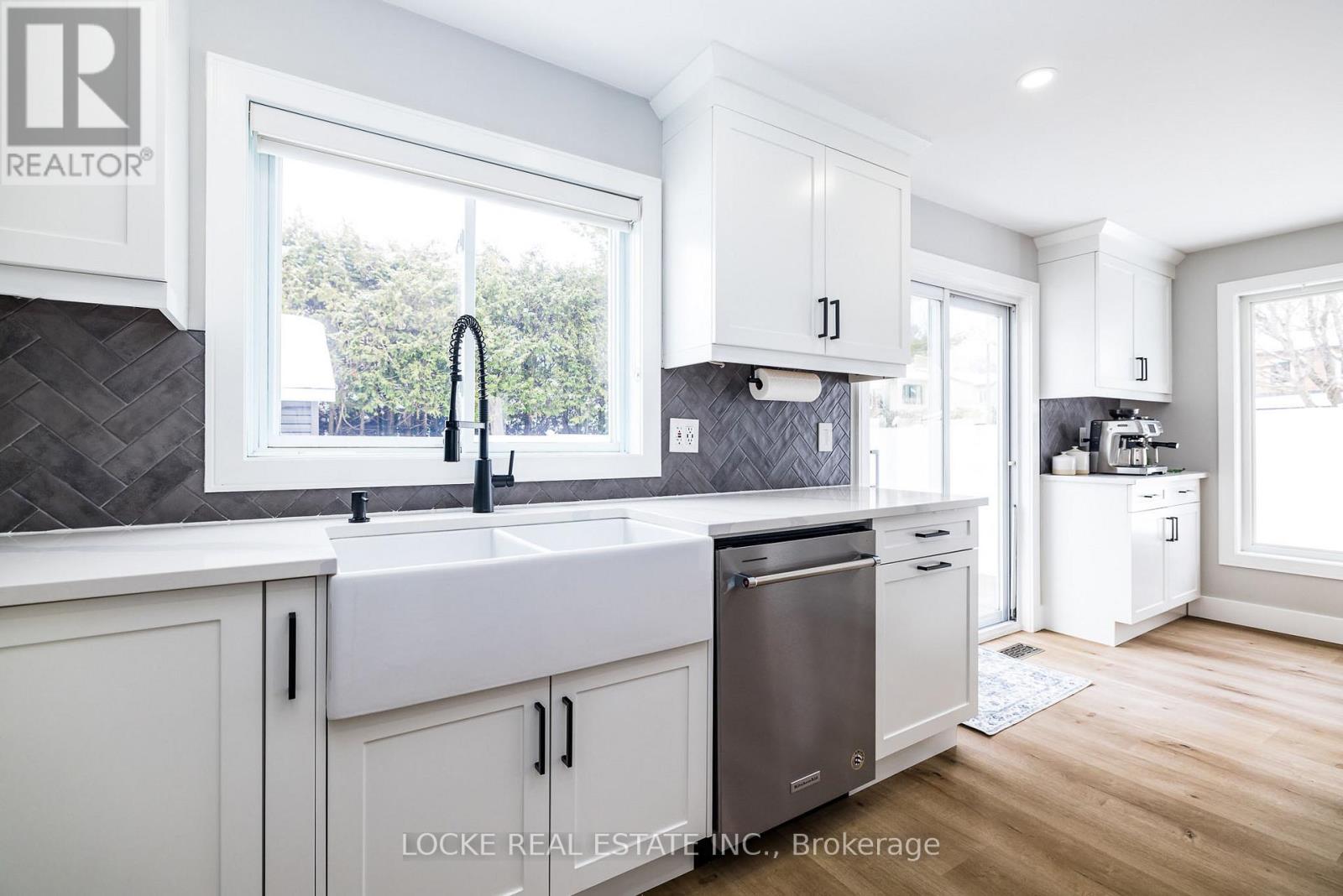 6066 Ridgelea Place, Ottawa, Ontario  K1C 5P8 - Photo 14 - X12796604