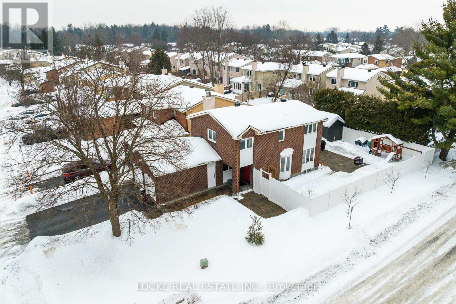 6066 Ridgelea Place, Ottawa, Ontario  K1C 5P8 - Photo 2 - X12796604