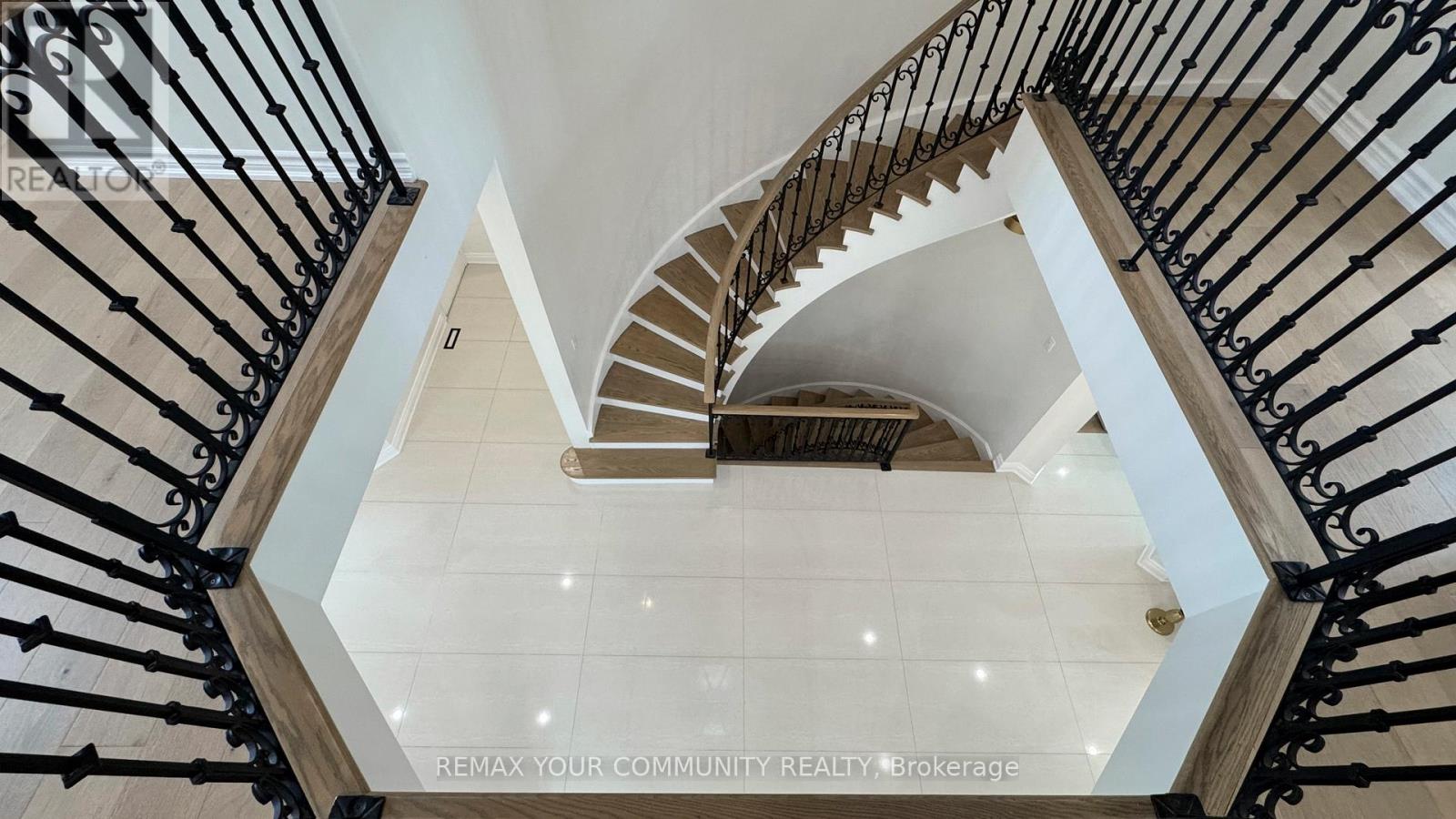 187 Patricia Avenue, Toronto, Ontario  M2M 1J6 - Photo 19 - C12795268