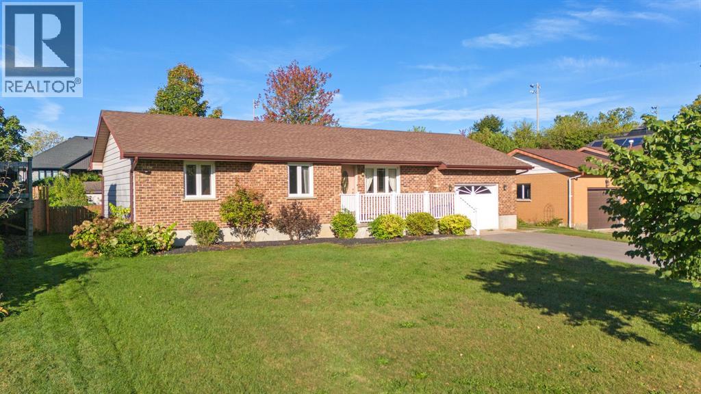 3317 River Street, Brooke-Alvinston, Ontario  N0N 1A0 - Photo 2 - 26003245