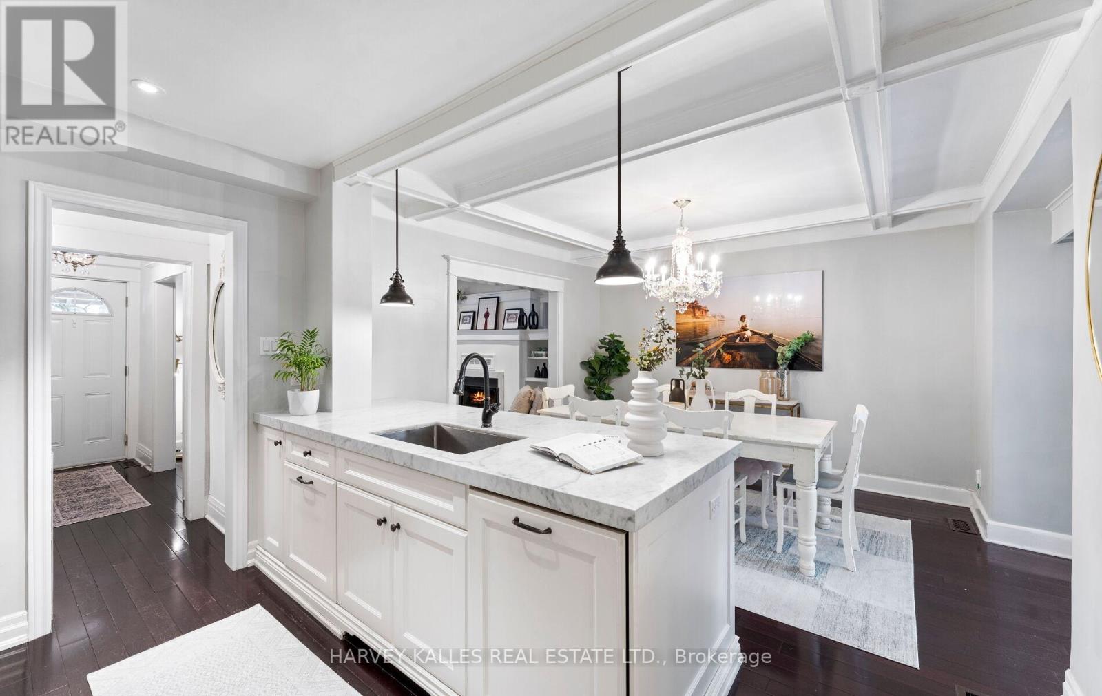 306 Wychwood Avenue, Toronto, Ontario  M6C 2T8 - Photo 15 - C12796550