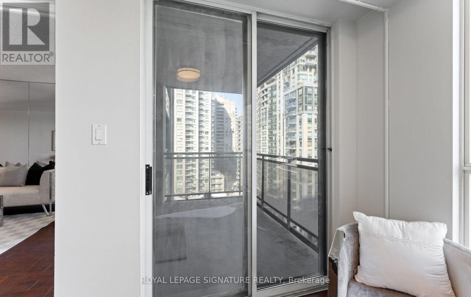 1102 - 18 Hollywood Avenue, Toronto, Ontario  M2M 6P5 - Photo 27 - C12796554