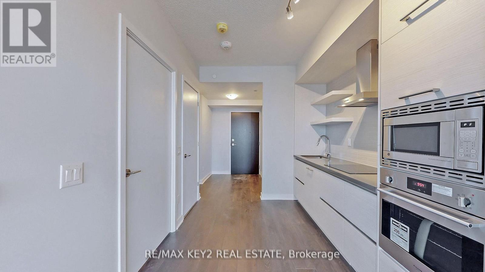 4010 - 2221 Yonge Street, Toronto, Ontario  M4S 2B4 - Photo 2 - C12796556