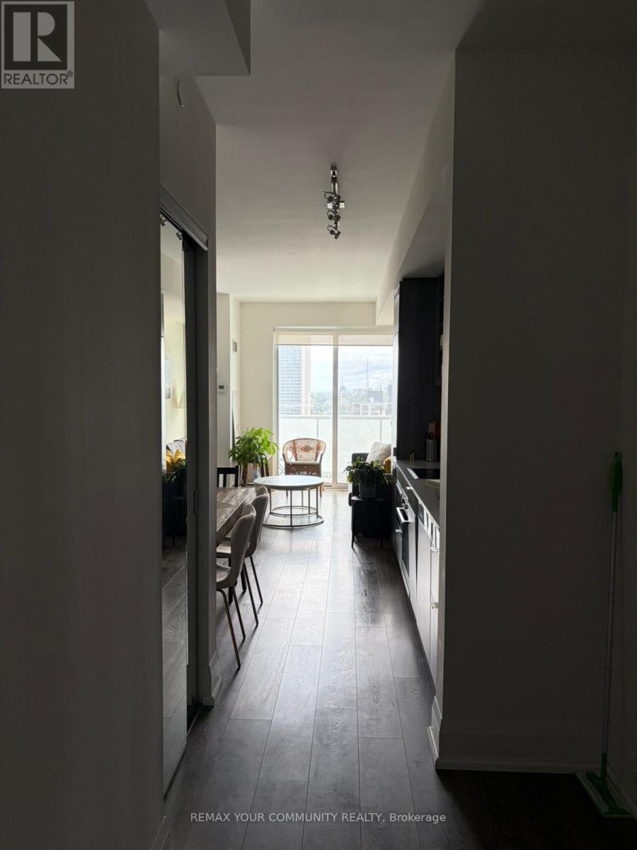 1713 - 101 Erskine Avenue, Toronto, Ontario  M4P 1Y5 - Photo 4 - C12796568