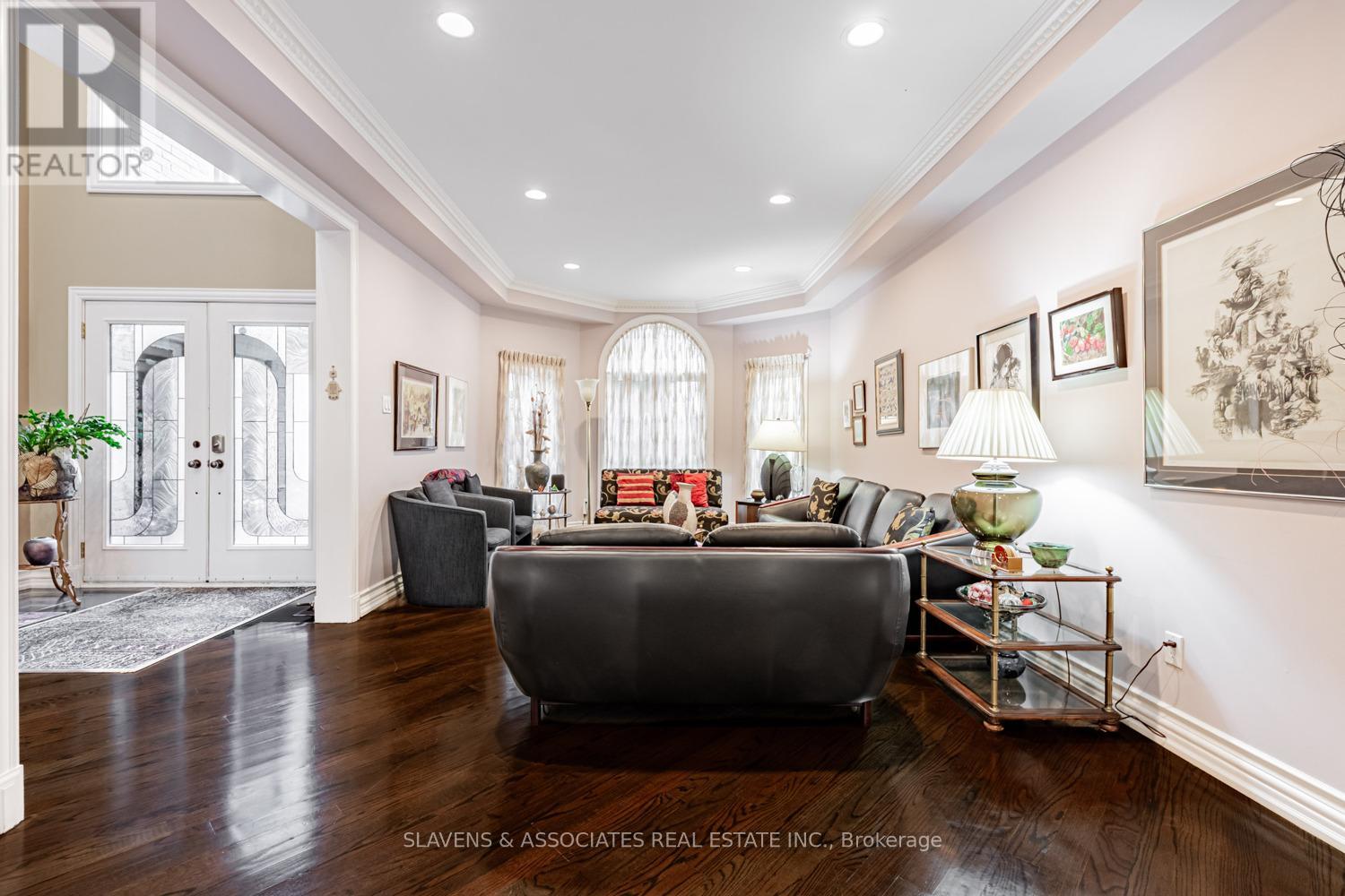 221 Pleasant Avenue, Toronto, Ontario  M2M 1M6 - Photo 5 - C12796586