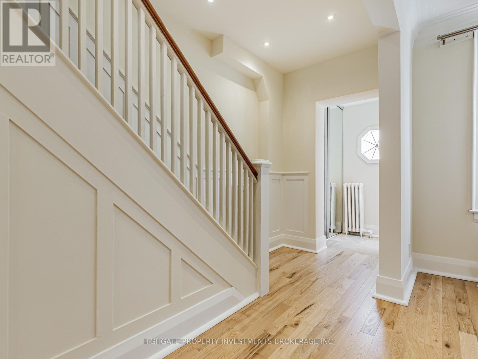 179 Castlefield Avenue, Toronto, Ontario  M4R 1G6 - Photo 2 - C12796598