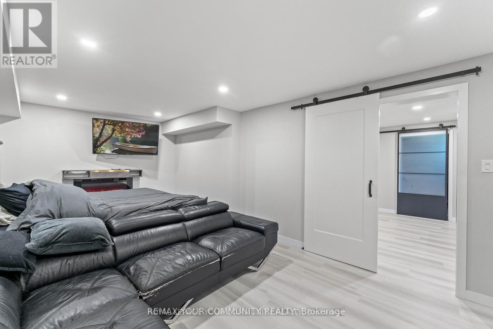 1645 Acorn Lane, Pickering, Ontario  L1Y 1A7 - Photo 34 - E12796594