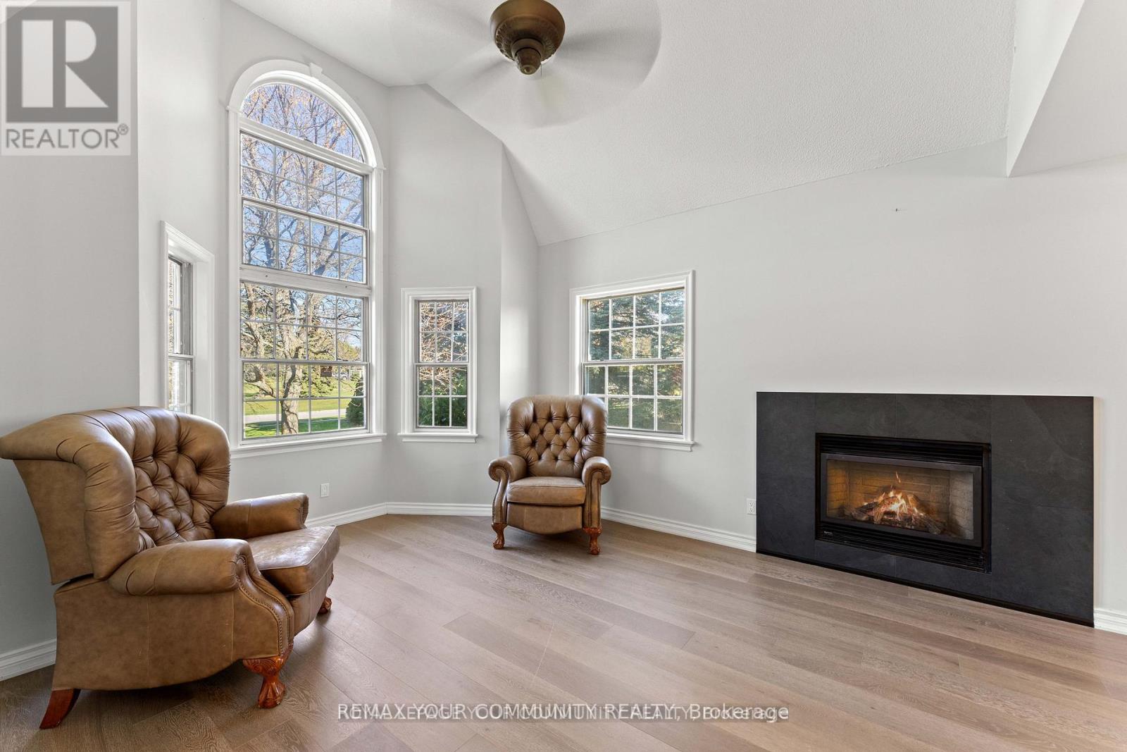 1645 Acorn Lane, Pickering, Ontario  L1Y 1A7 - Photo 7 - E12796594