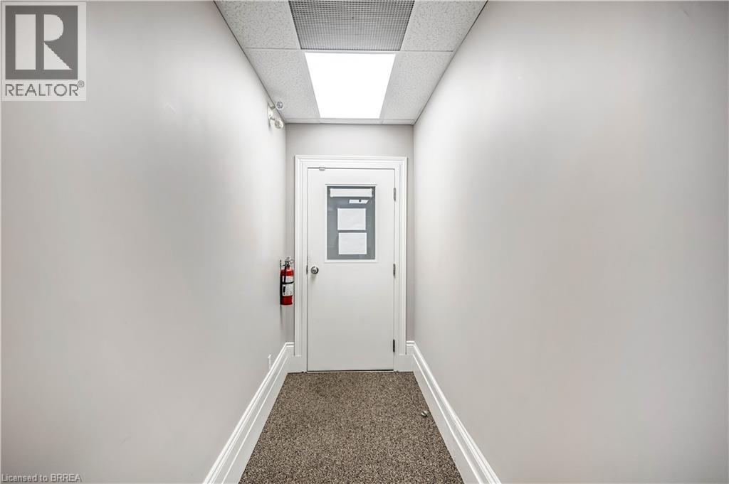 30 Brant Avenue Unit# B.3, Brantford, Ontario  N3T 3G6 - Photo 5 - 40802428