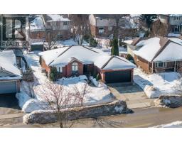 28 KEATING DRIVE, Centre Wellington, Ontario