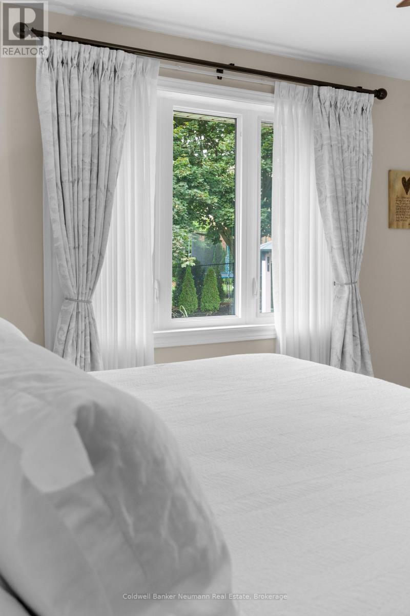 28 Keating Drive, Centre Wellington, Ontario  N0B 1S0 - Photo 16 - X12794786