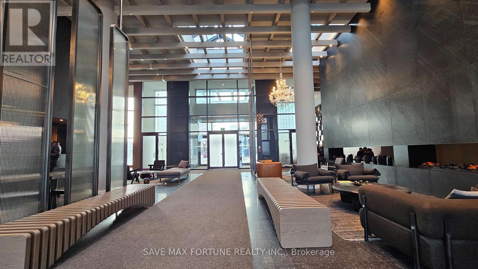 5710 - 8 Interchange Way, Vaughan, Ontario  L4K 0R2 - Photo 3 - N12796516