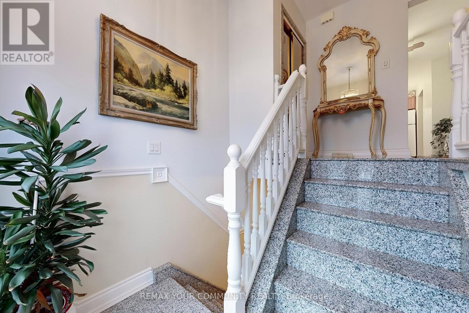 37 Marilyn Place, Vaughan, Ontario  L4L 2C2 - Photo 23 - N12796570