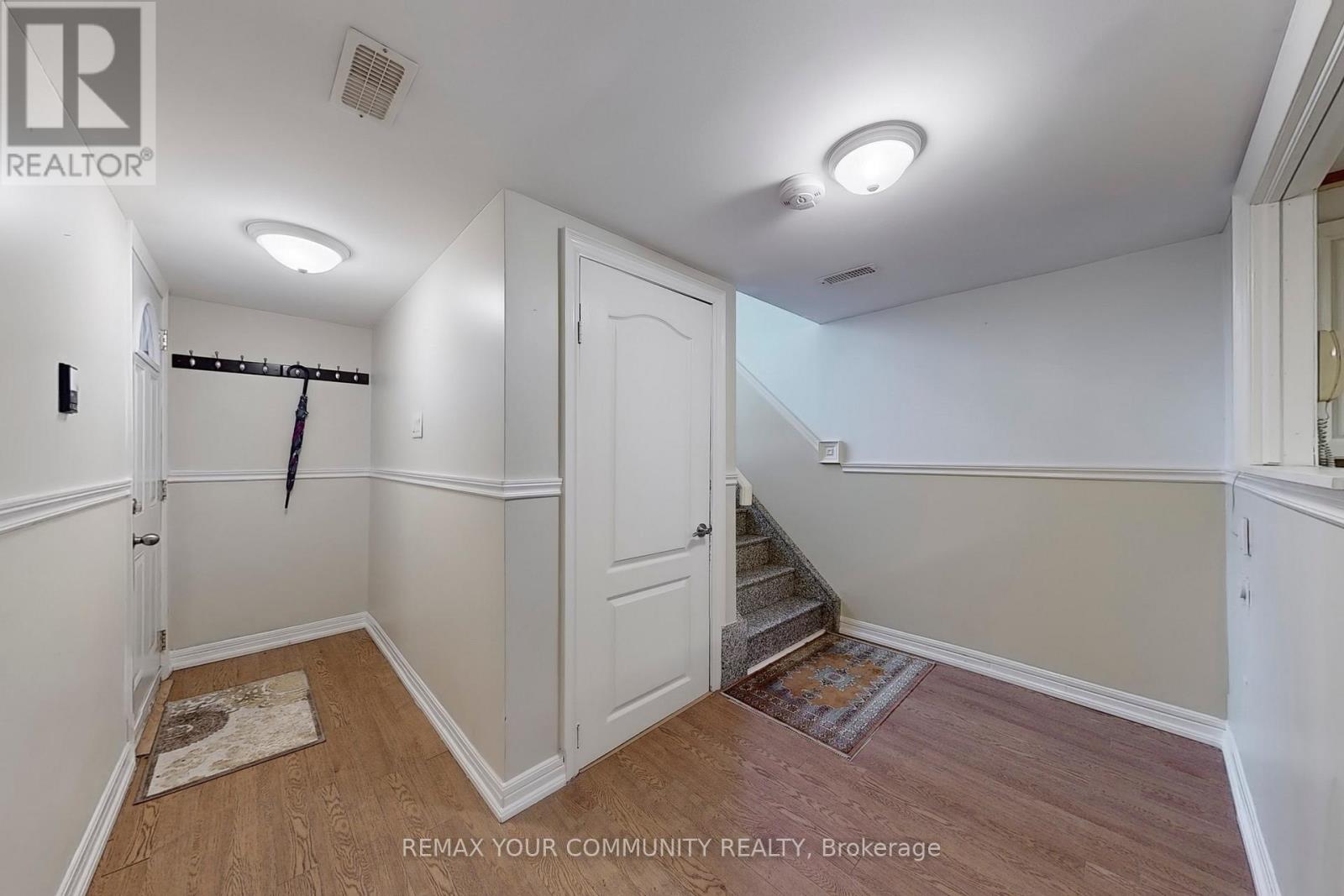 37 Marilyn Place, Vaughan, Ontario  L4L 2C2 - Photo 24 - N12796570