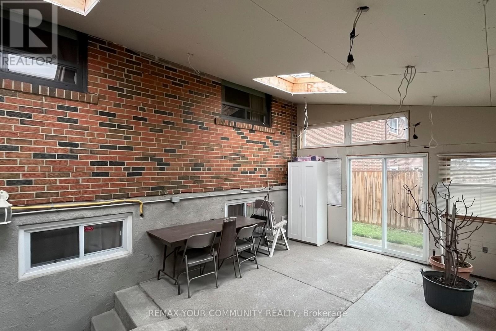 37 Marilyn Place, Vaughan, Ontario  L4L 2C2 - Photo 35 - N12796570