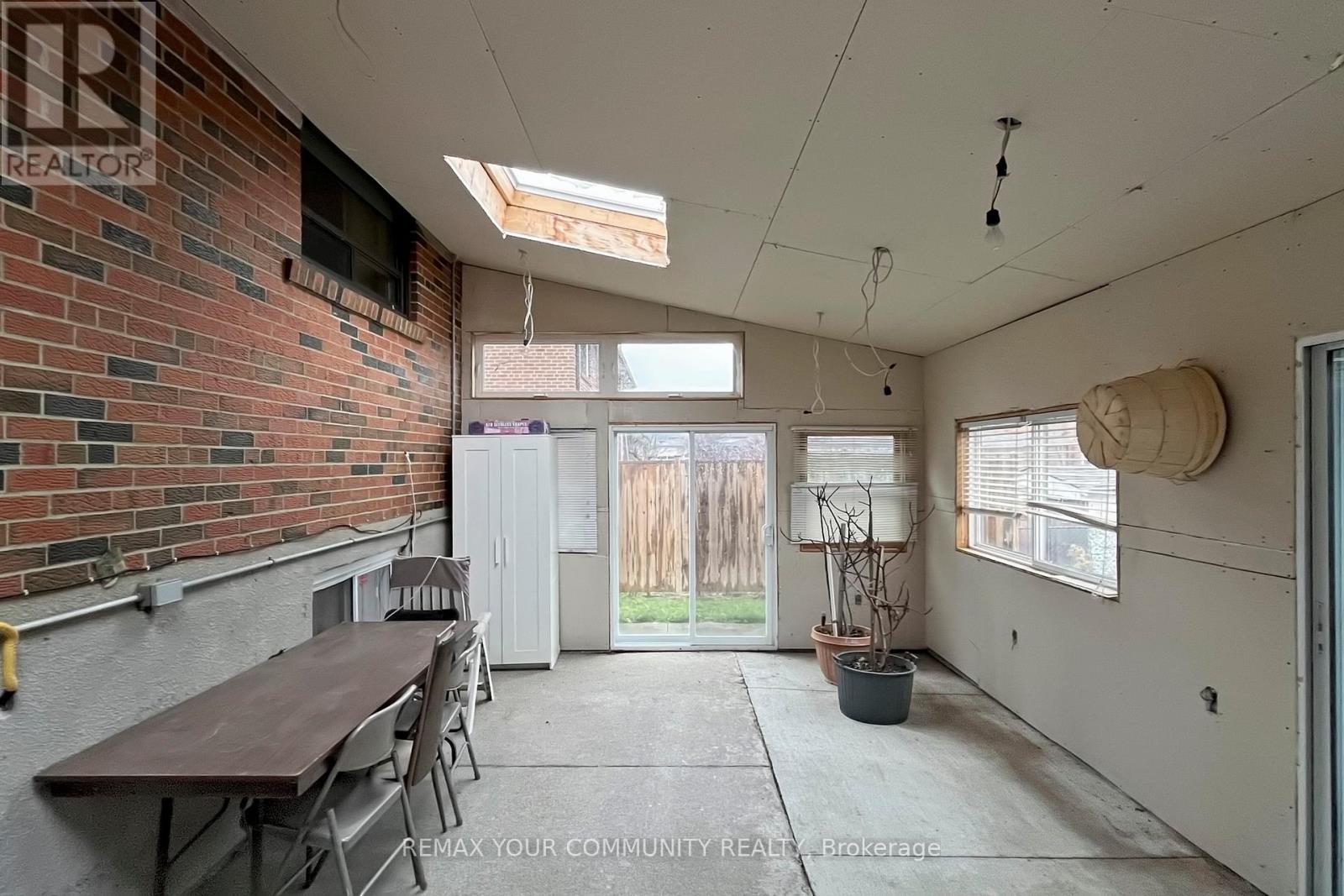 37 Marilyn Place, Vaughan, Ontario  L4L 2C2 - Photo 36 - N12796570