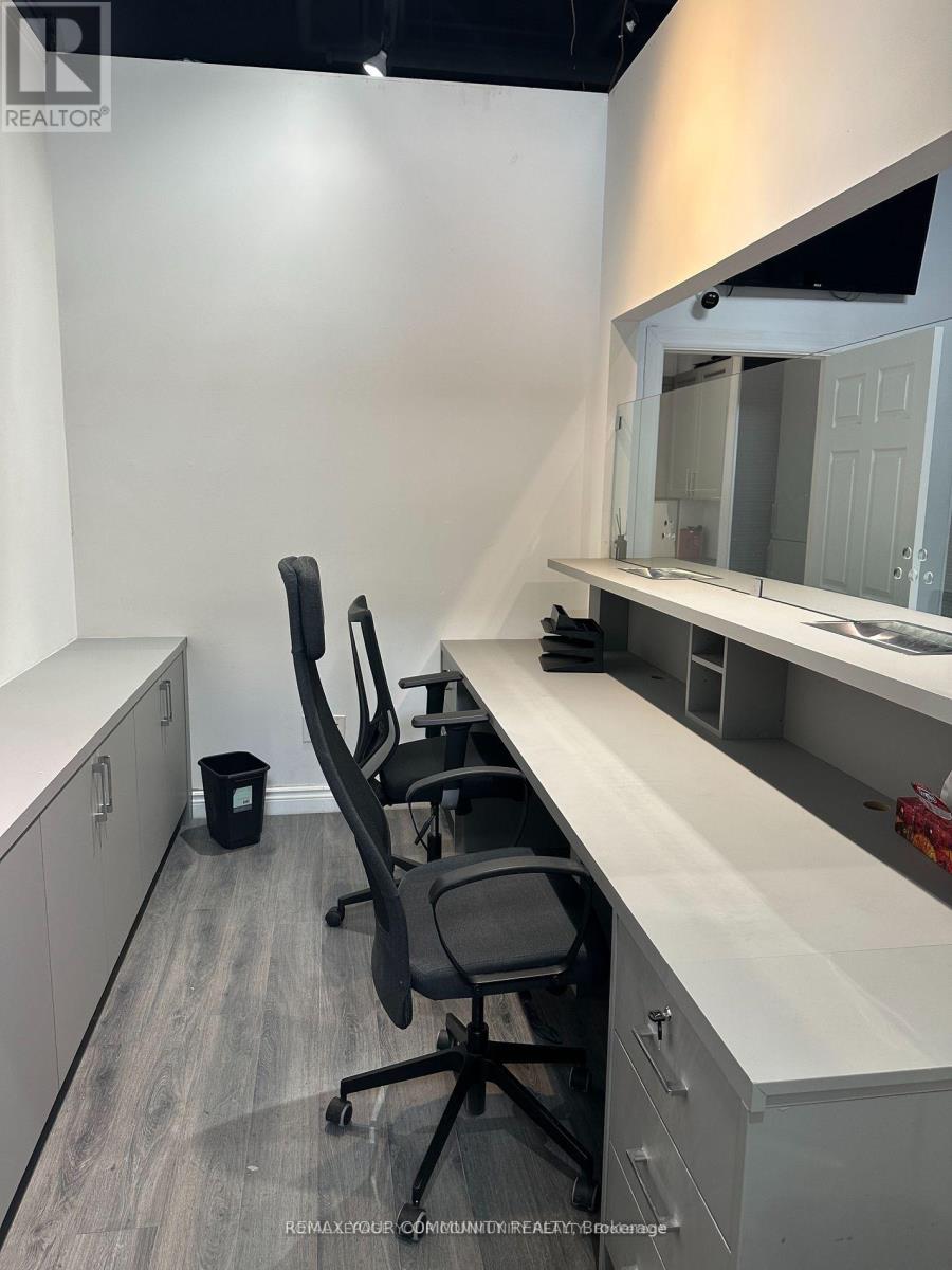 18 - 7181 Yonge Street, Markham, Ontario  L3T 0C7 - Photo 11 - N12796588