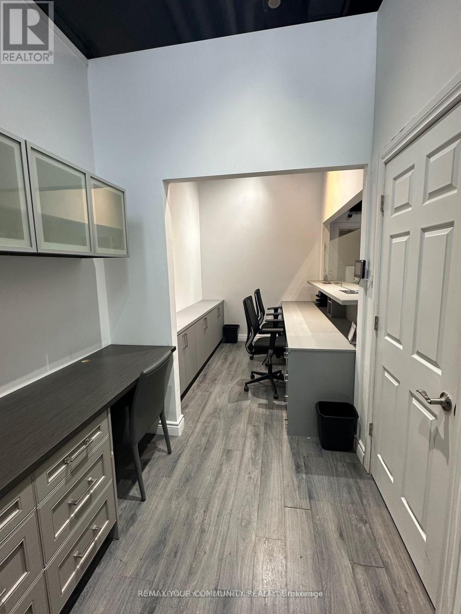 18 - 7181 Yonge Street, Markham, Ontario  L3T 0C7 - Photo 7 - N12796588