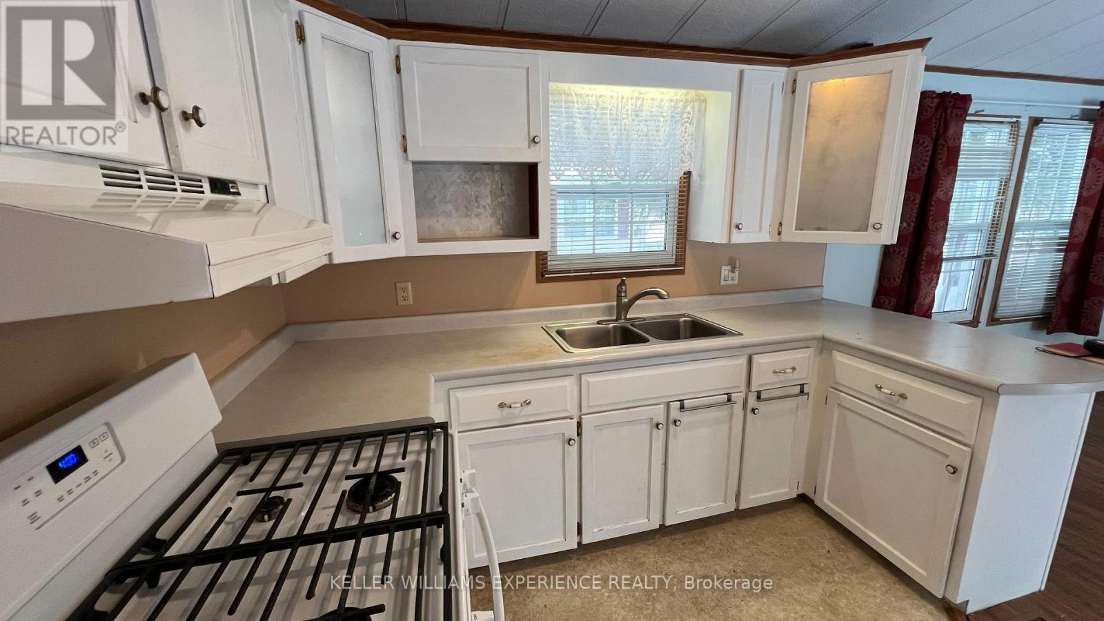 18 Prince Rupert Avenue, Springwater, Ontario  L0L 1P0 - Photo 11 - S12796504