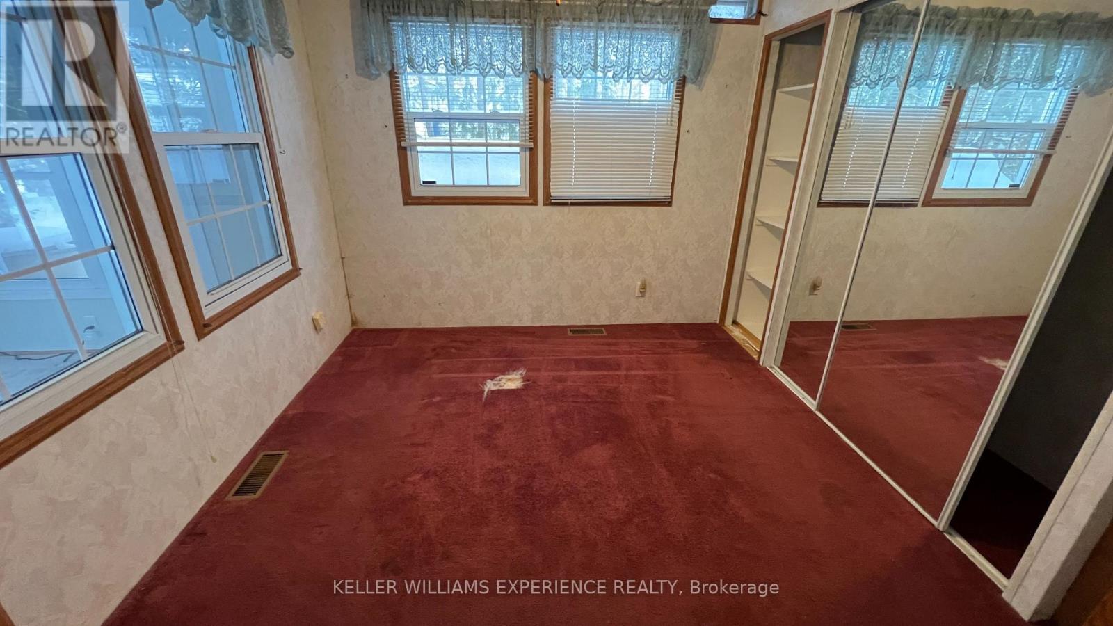 18 Prince Rupert Avenue, Springwater, Ontario  L0L 1P0 - Photo 15 - S12796504