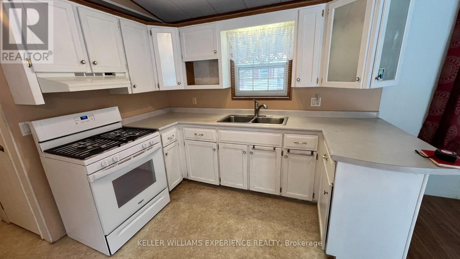 18 Prince Rupert Avenue, Springwater, Ontario  L0L 1P0 - Photo 9 - S12796504