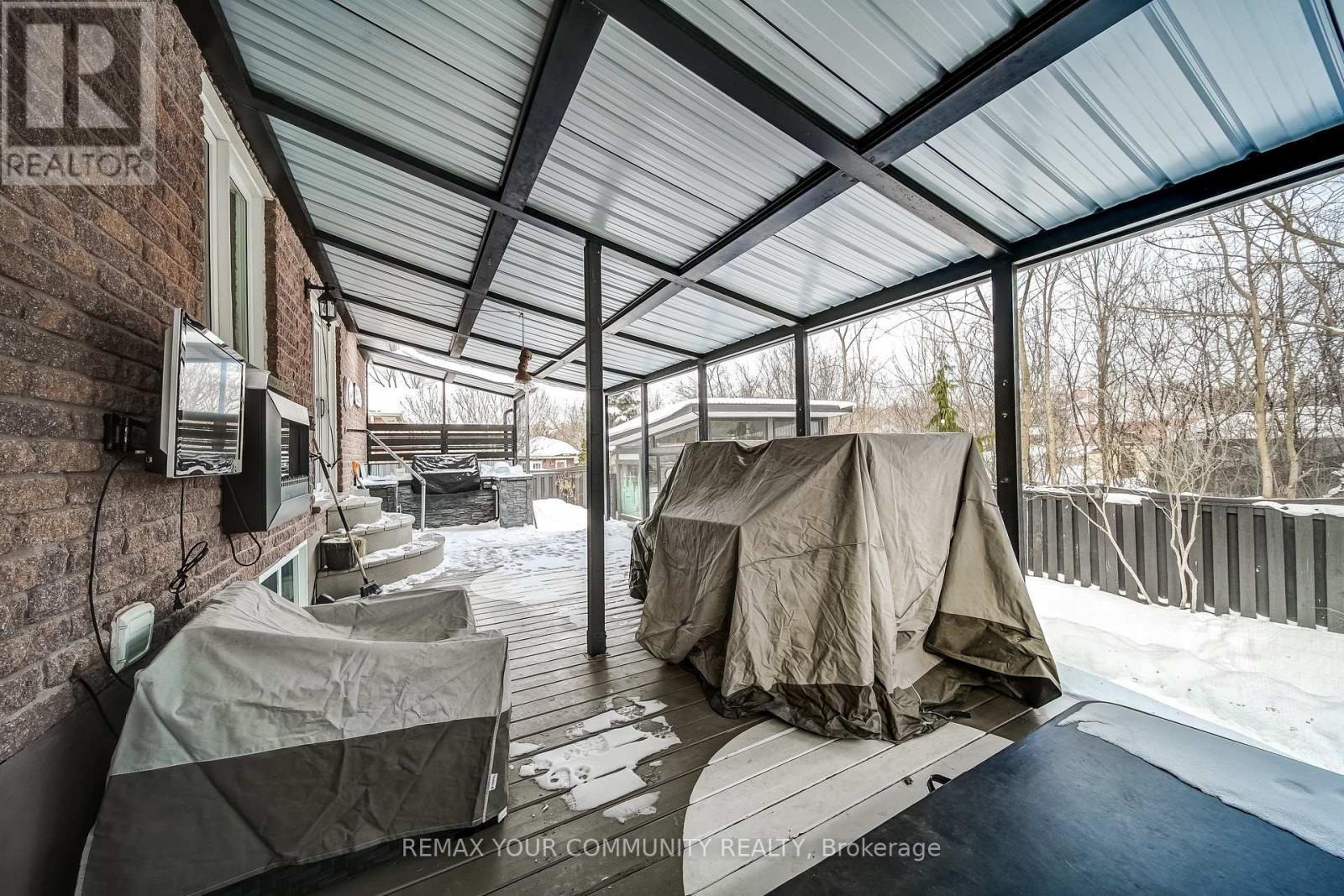 53 Highcastle Avenue, Georgina (Keswick North), Ontario  L4P 4B4 - Photo 43 - N12757890