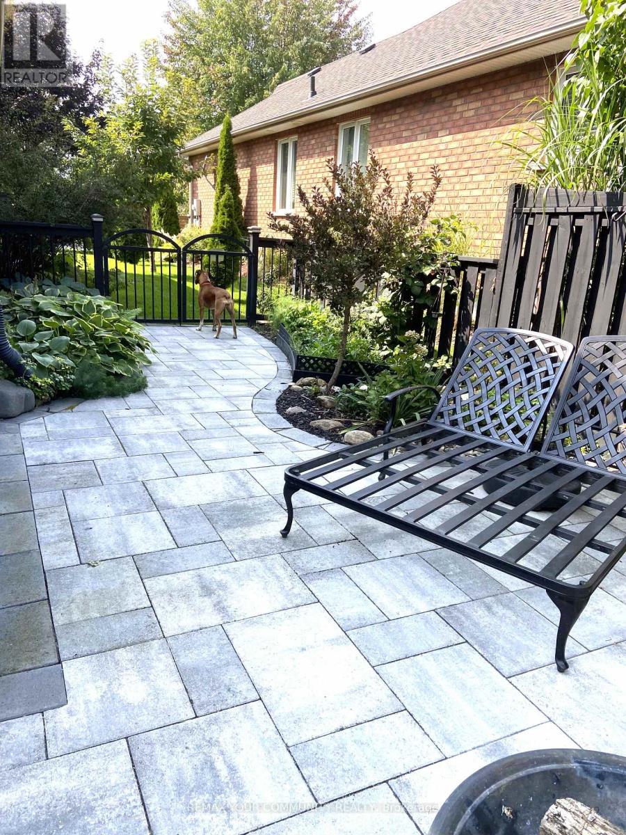 53 Highcastle Avenue, Georgina (Keswick North), Ontario  L4P 4B4 - Photo 49 - N12757890